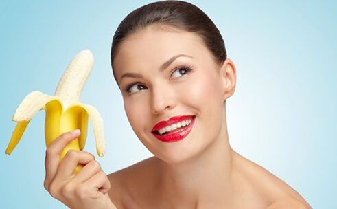Mask from bananas for rejuvenation